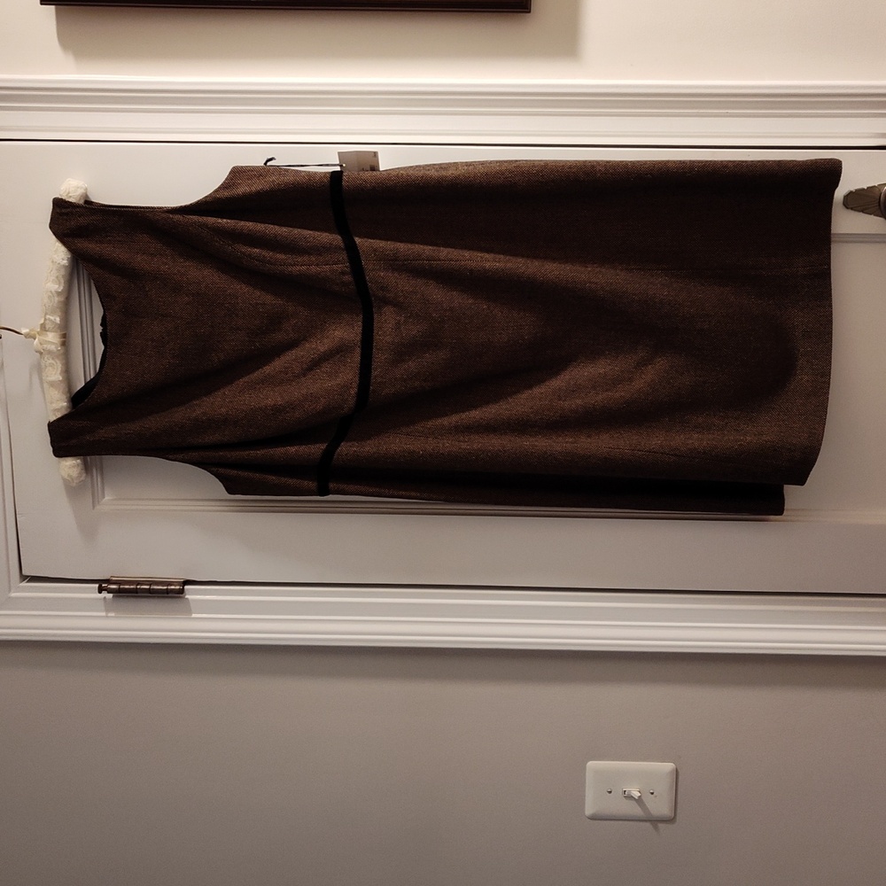 Kate Hill Tweed, Sleeveless Dress with Velvet Detail at waist. Size 14W.